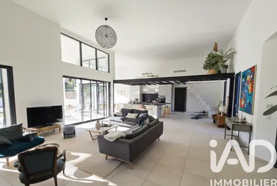 Maison d'architecte à Cabriès (13480)