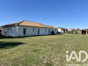 Pavillon à Luché-Thouarsais (79330)