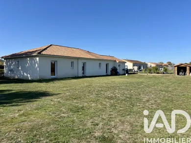 Pavillon à Luché-Thouarsais (79330)