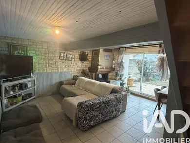 Maison traditionnelle à Mizérieux (42110)