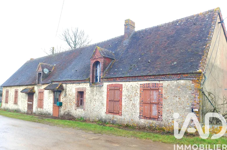 Maison 6 pièces 184 m² · à Saintigny · 184 m² · 125 000 €