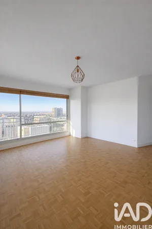 Apartment in Châtillon (92320)