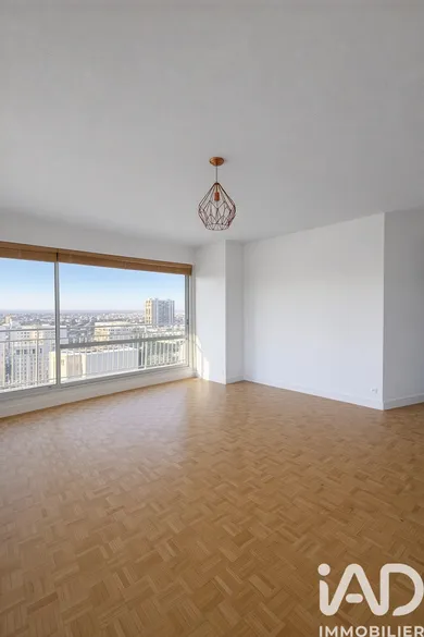 Apartment in Châtillon (92320)