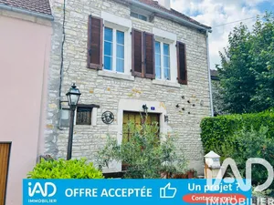 Maison de ville à Arcy-sur-Cure (89270)