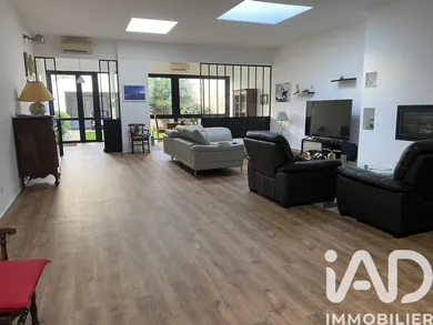 Architectural house in Rochefort (17300)