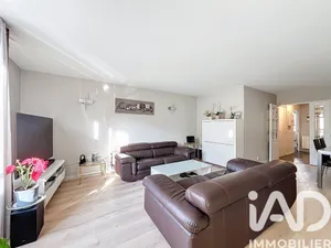 Apartment in Villeurbanne (69100)
