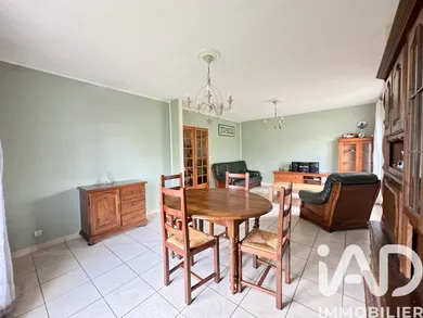 Townhouse in Villenave-d'Ornon (33140)