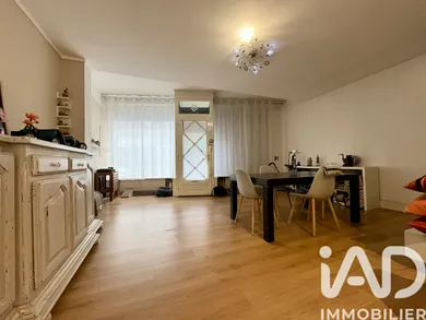 Townhouse in Saint-Pol-sur-Ternoise (62130)
