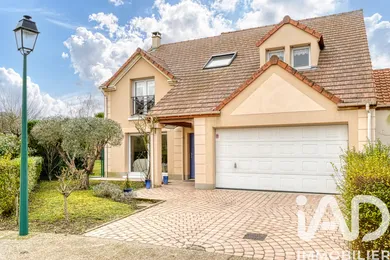 Traditional house in Andrésy (78570)