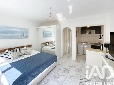 Apartment in Cannes (06400)