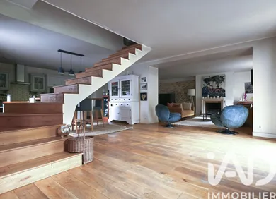 Maison à Jouy-en-Josas (78350)