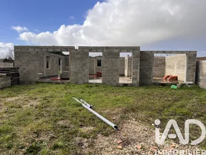 Maison à Saint-Groux (16230)