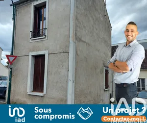 Building in Champagne-sur-Seine (77430)