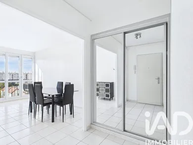 Apartment in Troyes (10000)