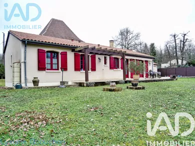 House in Mareuil (24340)