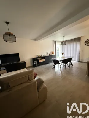 Pavillon à Villers-Bocage (80260)