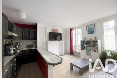 Apartment in Paris (75010)