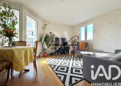 Apartment in Nanterre (92000)