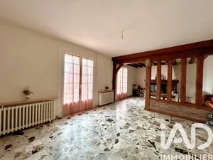 Maison traditionnelle à Loury (45470)