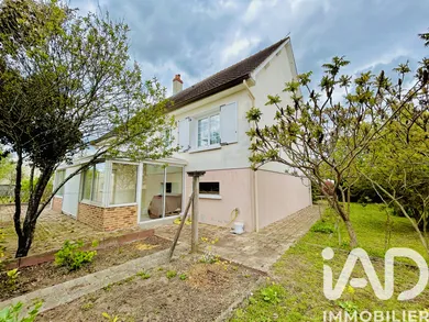 Traditional house in Loury (45470)