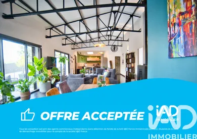 Architectural house in Milhaud (30540)