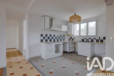 Apartment in Francheville (69340)