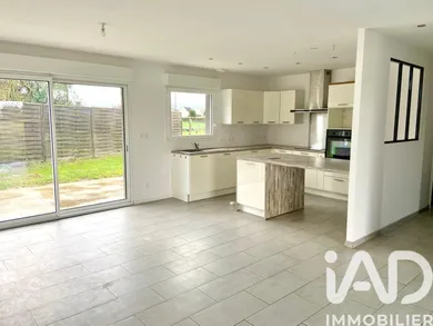 Detached house in Saint-Quentin (02100)