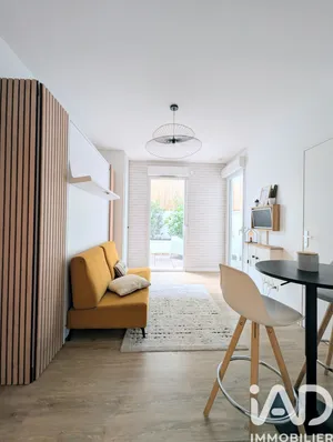 Apartment in La Rochelle (17000)