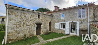 Maison à Saint-Martin-Lars-en-Sainte-Hermine (85210)