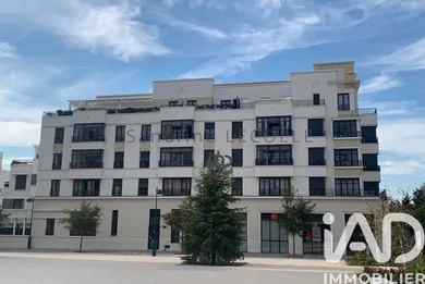 Apartment in Chessy (77700)