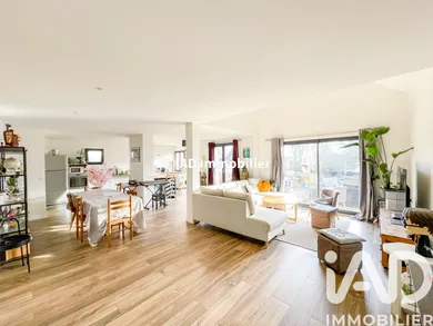 House in La Ville-du-Bois (91620)