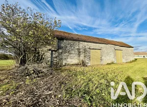 Barn in Chaintreaux (77460)