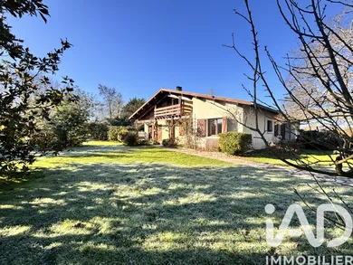 Maison traditionnelle à Pey (40300)