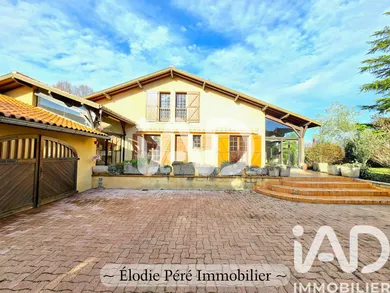 Maison traditionnelle à Ibos (65420)