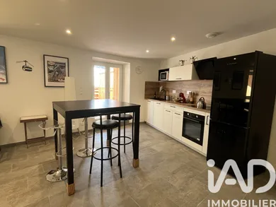 Apartment in Vars (05560)