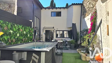 House in Milhaud (30540)