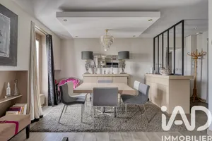 Appartement à Paris (75008)
