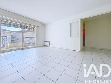 Appartement à Fréjus (83600)