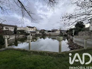 Maison traditionnelle à Montfermeil (93370)