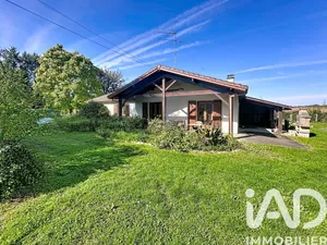 Traditional house in Lucbardez-et-Bargues (40090)