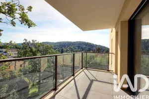 Appartement à Aix-en-Provence (13100)