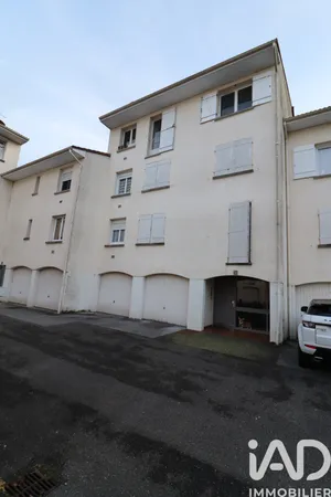 Apartment in Floirac (33270)