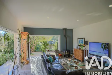 Apartment in Bandol (83150)