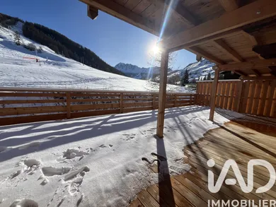 Apartment in Vars (05560)