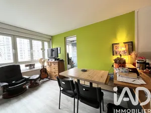 Apartment in Paris (75019)