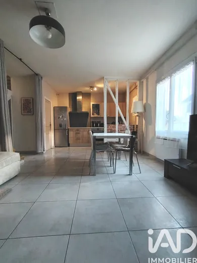 Townhouse in Pecqueuse (91470)