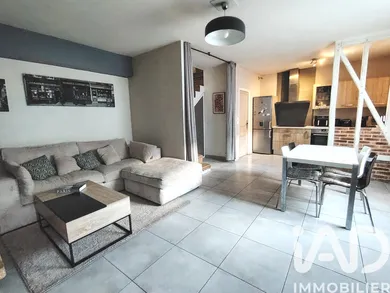 Townhouse in Pecqueuse (91470)