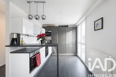 Apartment in Chevilly-Larue (94550)