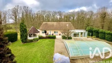 Maison d'architecte à Chéroy (89690)