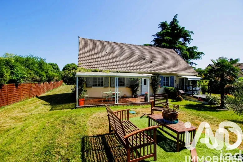 Maison 6 pièces 136 m² · à Bueil · 136 m² · 283 000 €